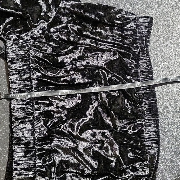 Zara Black Crushed Velvet Long Sleeve On or Off The Shoulder Crop Top - Size XS - Picture 6 of 8